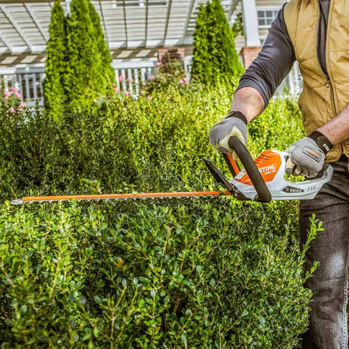 STIHL HSA 40 Battery Hedge Trimmer